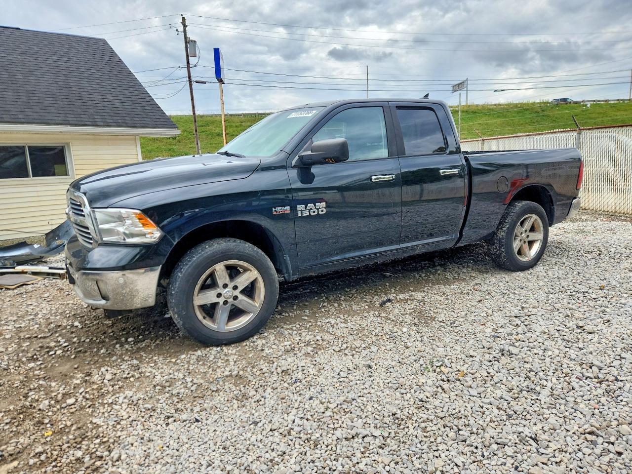 2015 RAM 1500 CREW SLT — Front 3/4