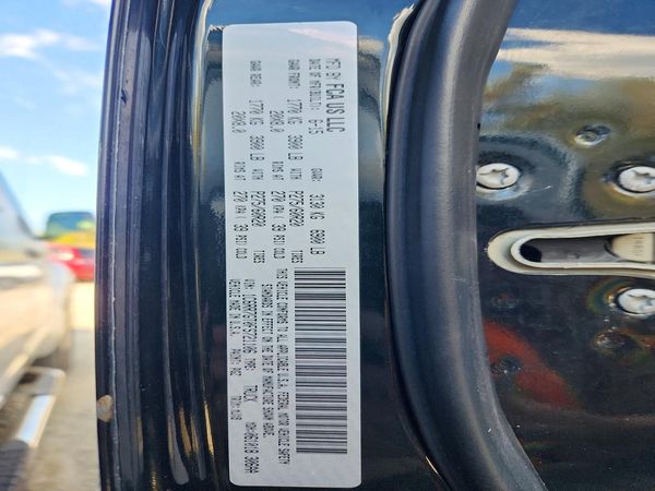 2015 RAM 1500 CREW SLT — VINS