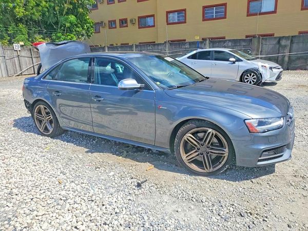 2013 AUDI S4 quattro Premium Plus — Passenger 3/4