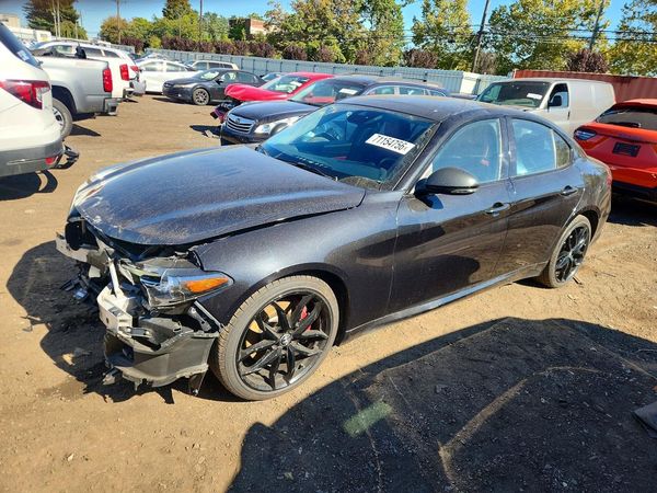 2019 ALFA ROMEO GIULIA — DSFA — Front 3/4
