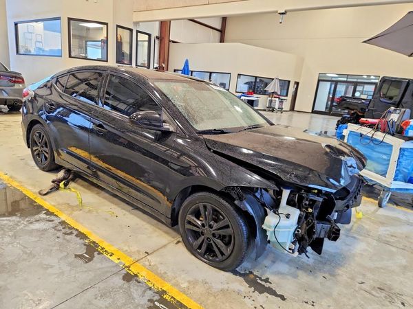 2017 HYUNDAI ELANTRA — Passenger 3/4