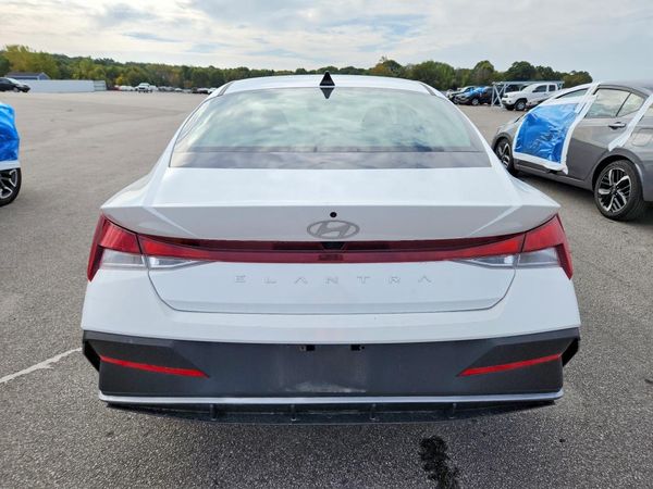 2024 HYUNDAI ELANTRA SEL — DIRR