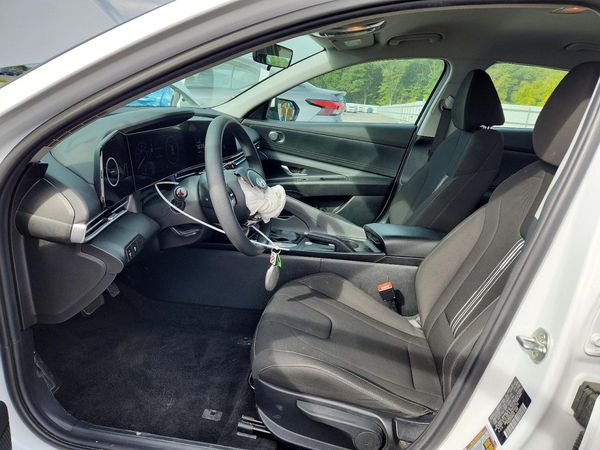 2024 HYUNDAI ELANTRA SEL — DENT