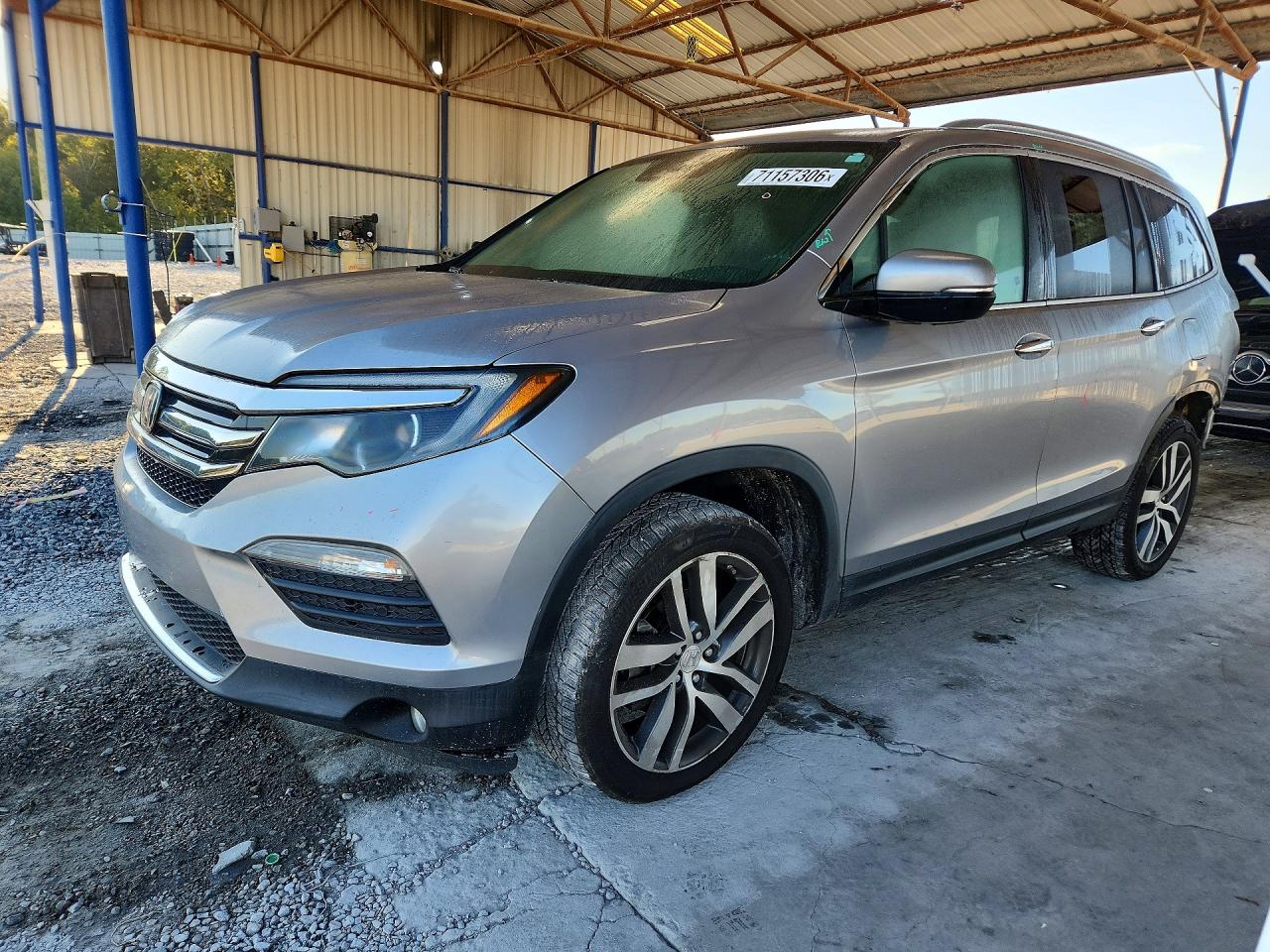 2016 HONDA PILOT Elite — Front 3/4