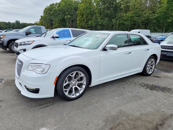 2019 CHRYSLER 300 — DSFA — Front 3/4
