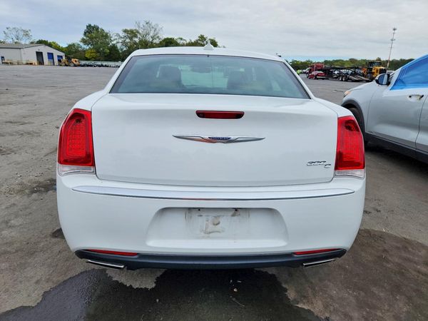 2019 CHRYSLER 300 — DIRR