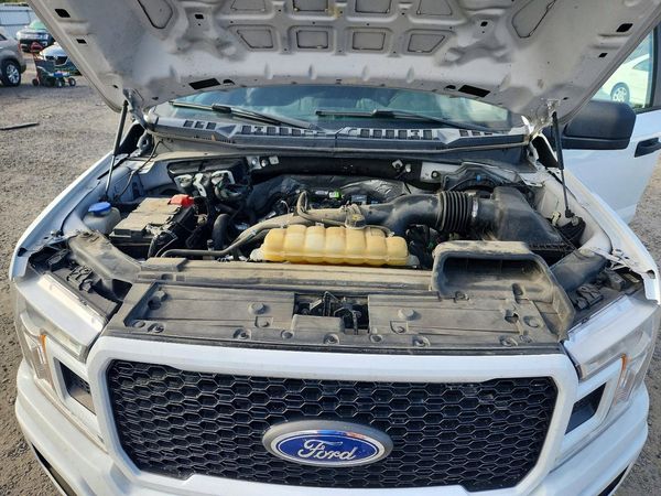 2020 FORD F150 — Engine bay