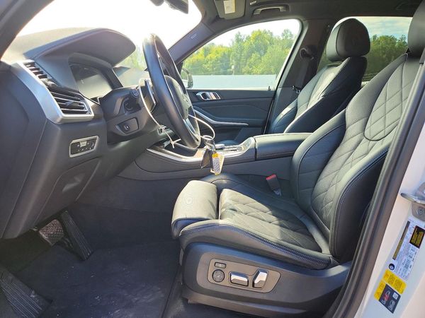 2023 BMW X5 xDrive45e — DENT