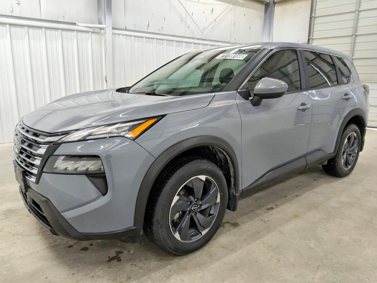 2026 NISSAN ROGUE SV — Front 3/4
