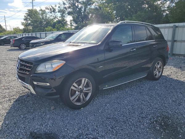 2012 MERCEDES-BENZ M-CLASS ML350 4-MATIC — Front 3/4
