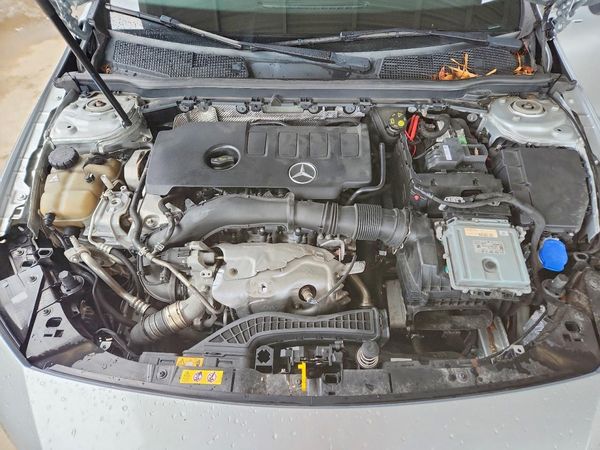 2021 MERCEDES-BENZ CLA-CLASS CLA250-4M — Engine bay