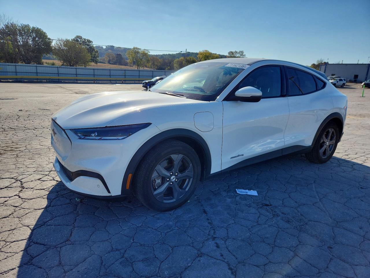 2021 FORD MUSTANG Select — Front 3/4