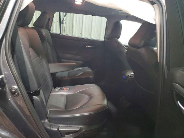 2020 TOYOTA HIGHLANDER XLE Nav — PSRS