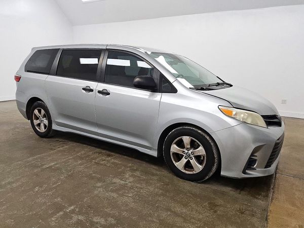 2019 TOYOTA SIENNA L — Passenger 3/4