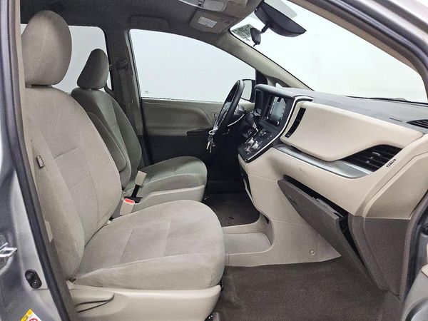 2019 TOYOTA SIENNA L — PSFS