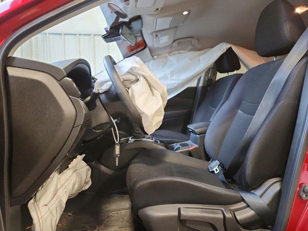 2020 NISSAN ROGUE — DENT