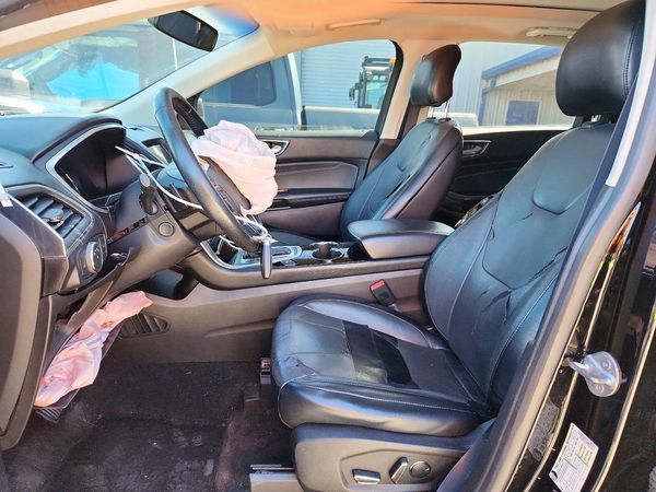 2018 FORD EDGE Titanium — DENT