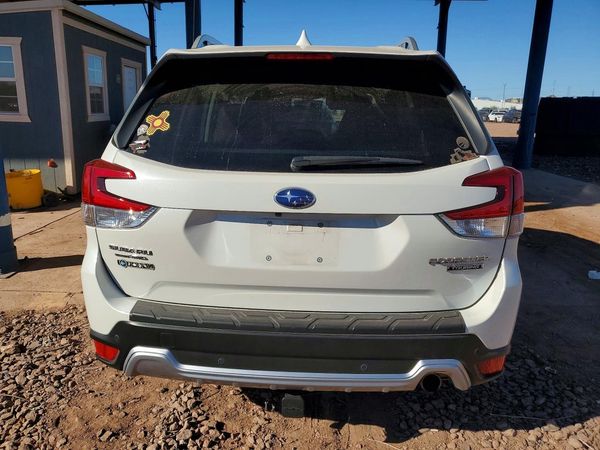 2022 SUBARU FORESTER Touring — DIRR