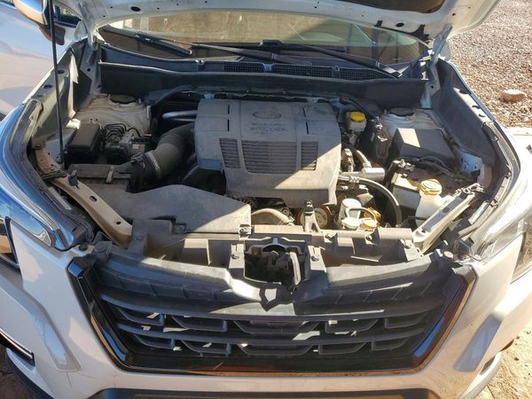2022 SUBARU FORESTER Touring — Engine bay
