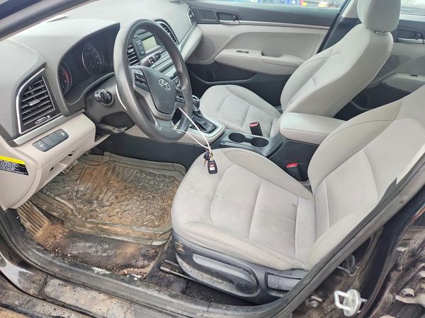 2017 HYUNDAI ELANTRA — DENT