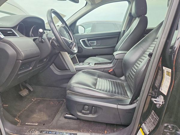 2016 LAND ROVER DISCOVERY HSE Lux — DENT