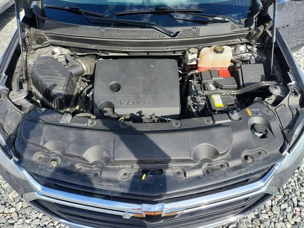 2021 CHEVROLET TRAVERSE LS — Engine bay