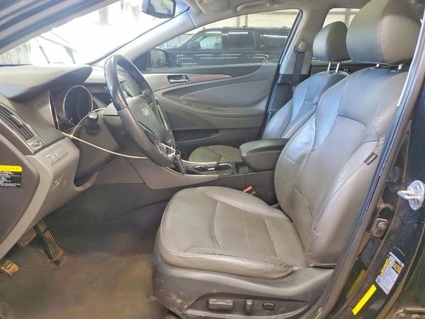 2012 HYUNDAI SONATA Middle level — DENT