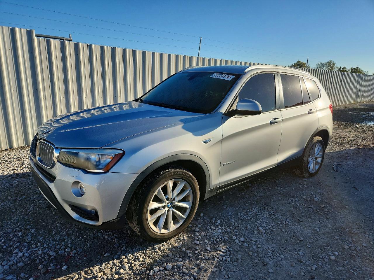 2017 BMW X3 sDrive28i — Front 3/4