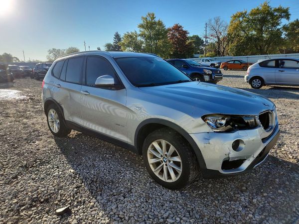 2017 BMW X3 sDrive28i — Passenger 3/4