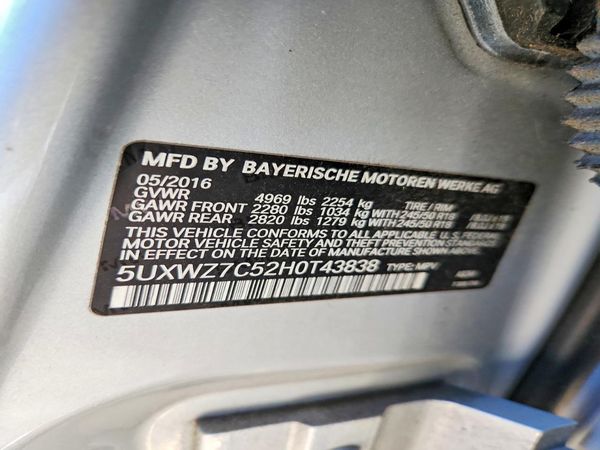 2017 BMW X3 sDrive28i — VINS