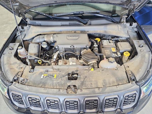 2025 JEEP COMPASS Trailhawk — Engine bay