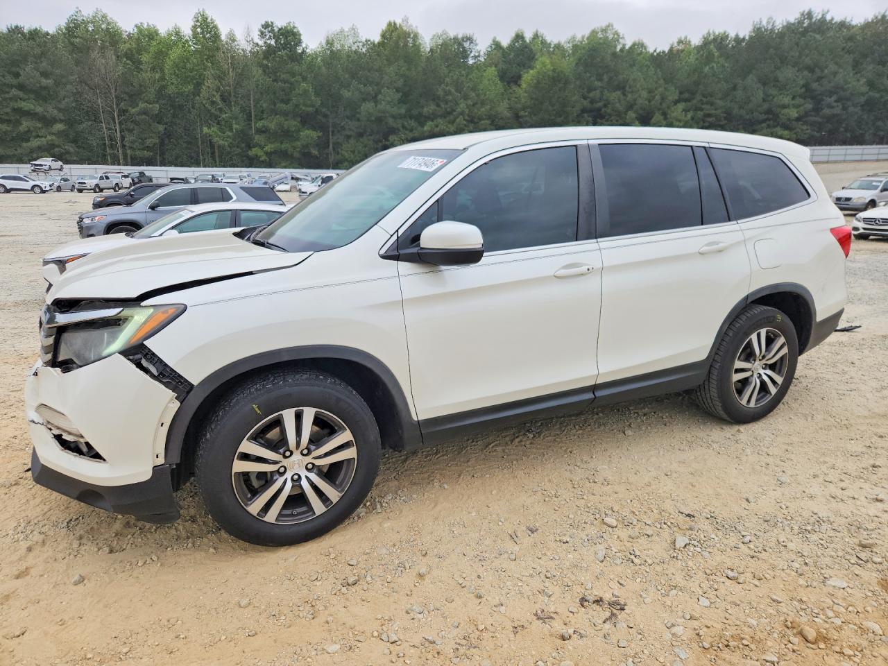 2016 HONDA PILOT EX — Front 3/4
