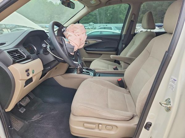 2016 HONDA PILOT EX — DENT