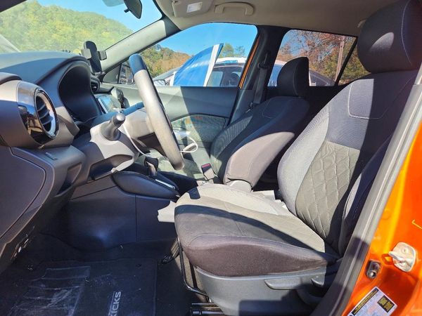 2018 NISSAN KICKS — DENT