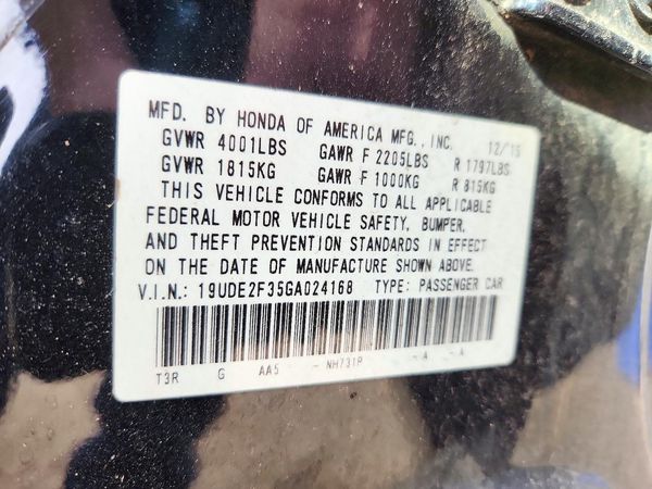 2016 ACURA ILX Base/Acura Watch Plus — VINS