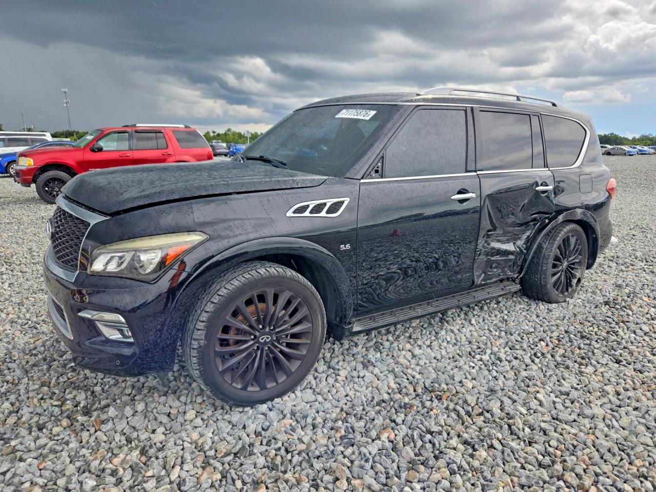 2017 INFINITI QX80 — Front 3/4