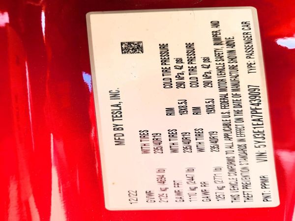 2023 TESLA MODEL 3 — VINS