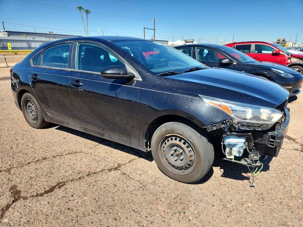 2021 KIA FORTE FE, LXS — Passenger 3/4