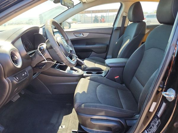 2021 KIA FORTE FE, LXS — DENT