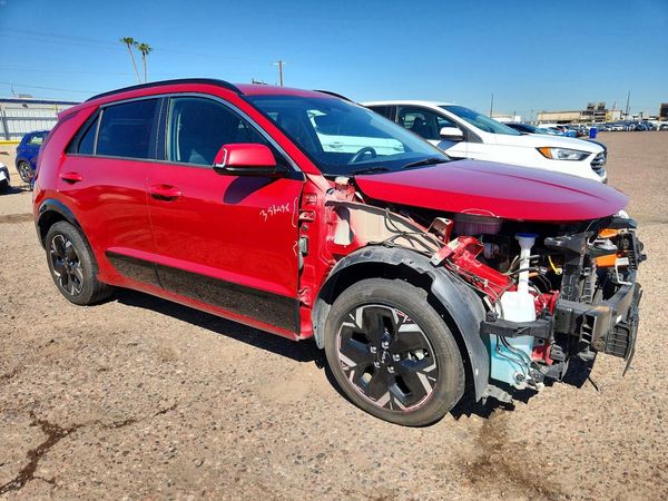 2023 KIA NIRO Wind — Passenger 3/4