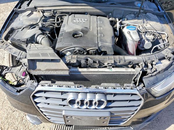 2014 AUDI A4 quattro Premium Plus — Engine bay