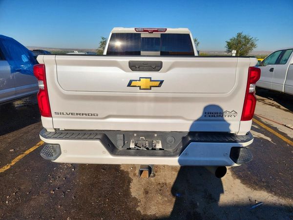 2022 CHEVROLET SILVERADO High Country — DIRR