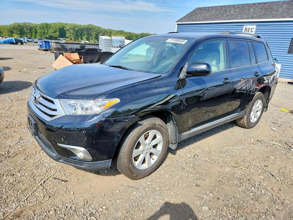 2012 TOYOTA HIGHLANDER Base/Hybrid — Front 3/4