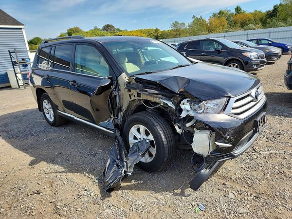2012 TOYOTA HIGHLANDER Base/Hybrid — Passenger 3/4