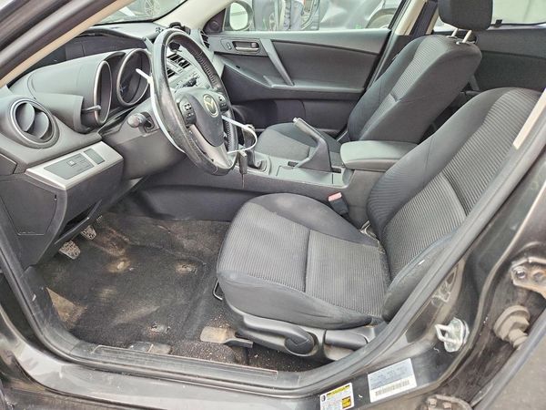 2012 MAZDA 3 Touring/GS — DENT