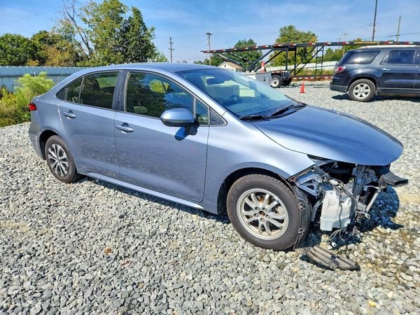 2022 TOYOTA COROLLA LE — Passenger 3/4