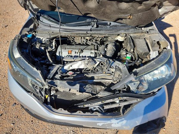 2014 HONDA CRV EX — Engine bay