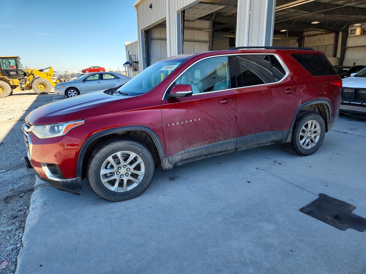 2021 CHEVROLET TRAVERSE LT — Front 3/4