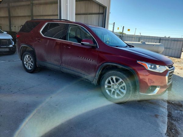 2021 CHEVROLET TRAVERSE LT — Passenger 3/4