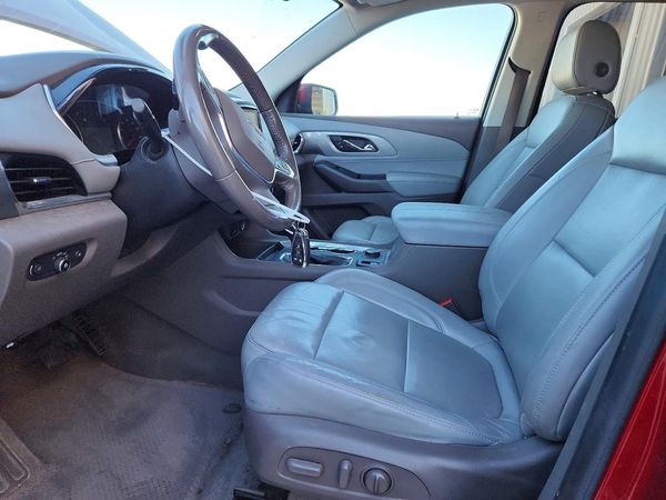 2021 CHEVROLET TRAVERSE LT — DENT
